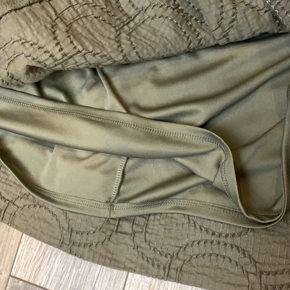 Simply Vera Vera Wang Embroidered Metallic Thread Elastic Waist Skirt Women's M - Picture 8 of 11